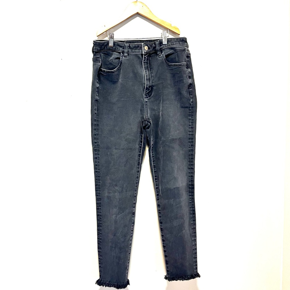AE Highest Rise Women's Faded Black Jennings Frayed Raw Hem sz 14
